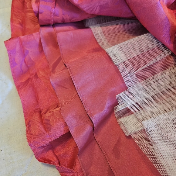 Ladles Formal Dress - Picture 8 of 8